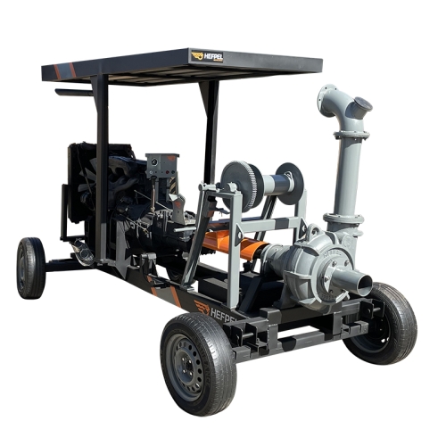 Equipamento sobre Carreta